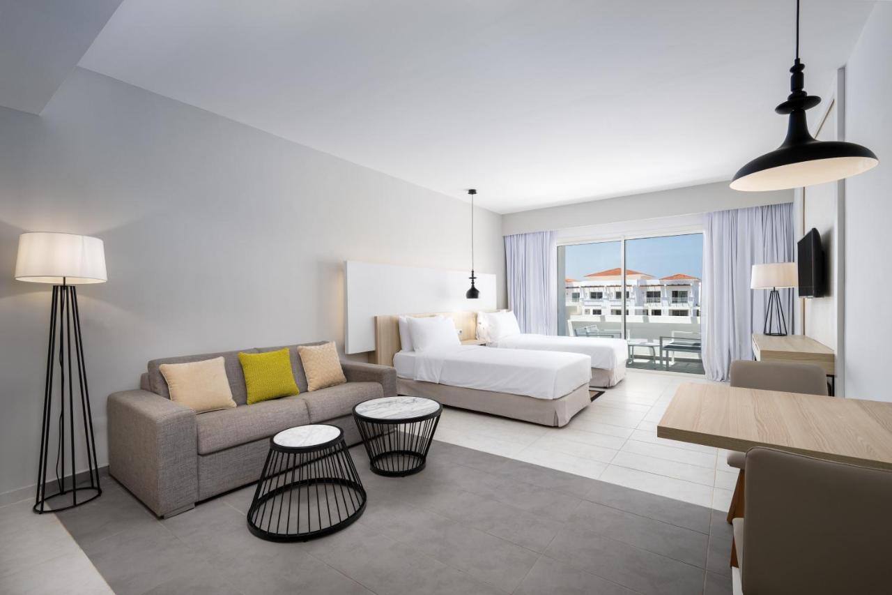 Radisson Blu Residences, Saïdia Exteriör bild