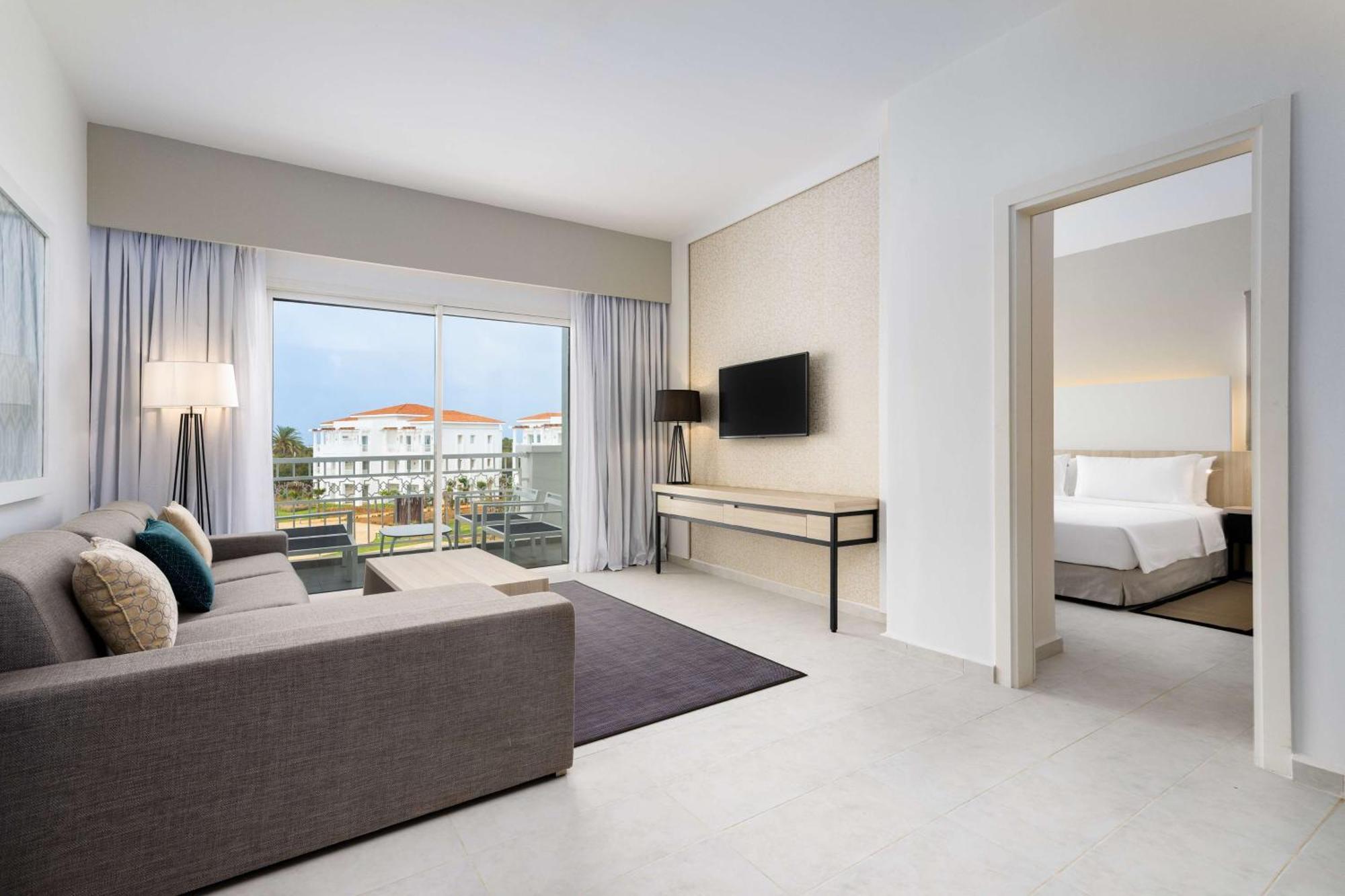 Radisson Blu Residences, Saïdia Exteriör bild